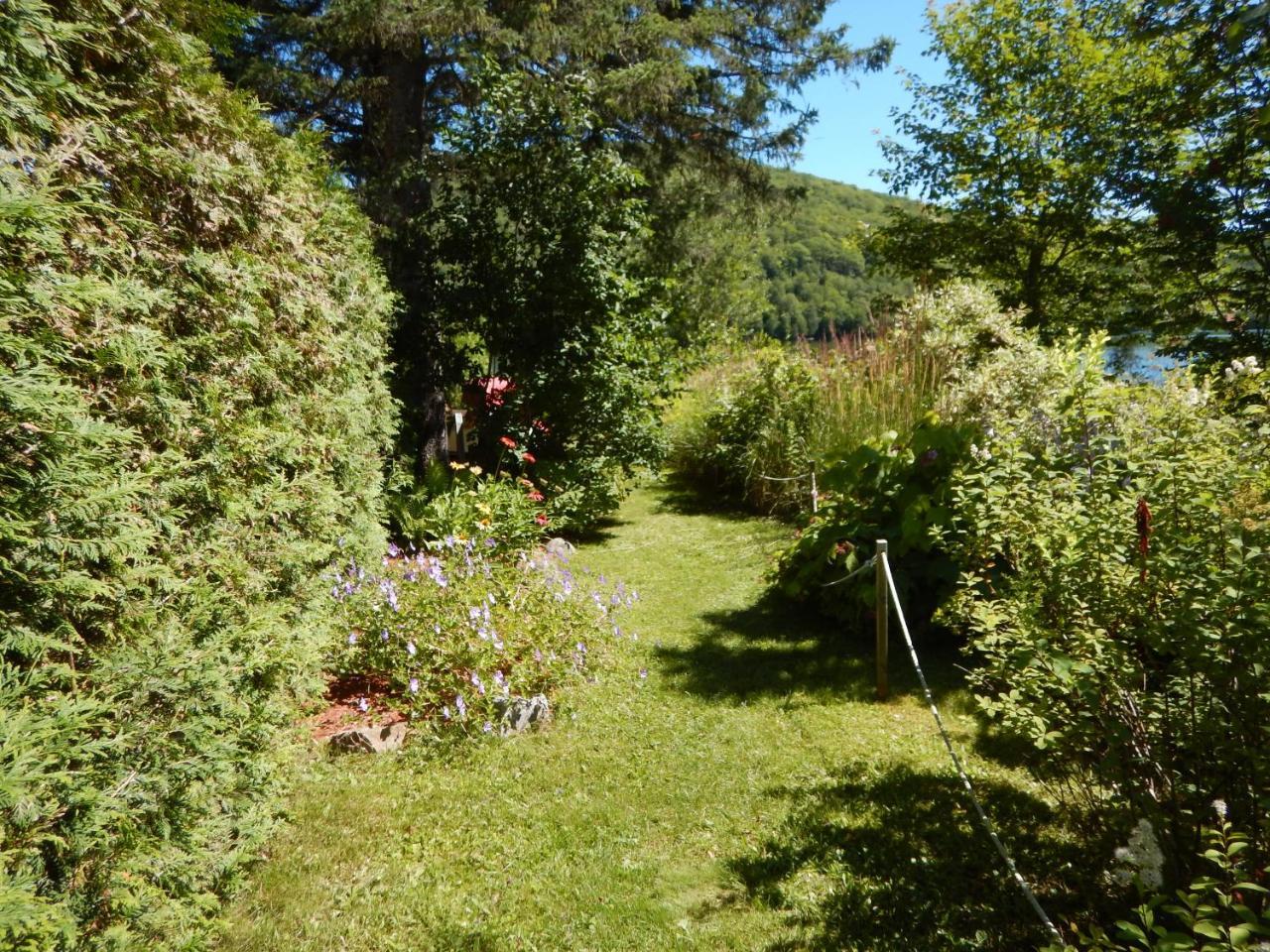 劳伦提小朗布朗山小屋旅馆 蒙特朗布朗 外观 照片
